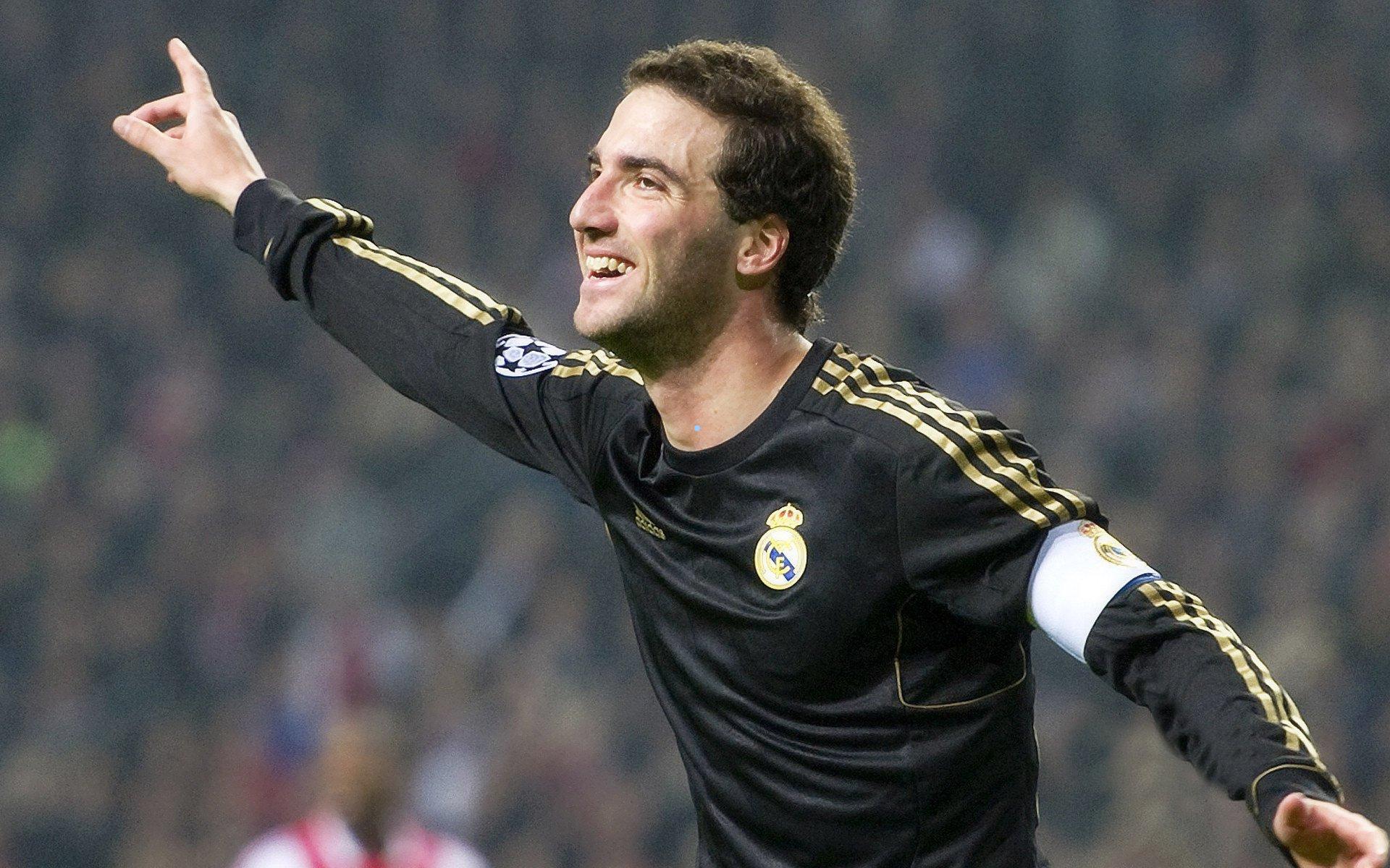 意大利体育新闻巨擘离世,十一届奥运与足球史诗永铭